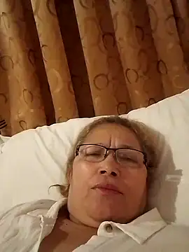 Snapshot of Cessi50 chatting on November 15, 3:15 am Cessi50 online show from November 15, 3:15 am