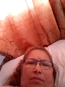 Snapshot of Cessi50 chatting on November 17, 11:38 am Cessi50 online show from November 17, 11:38 am