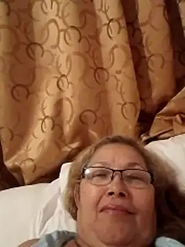 Snapshot of Cessi50 chatting on November 29, 2:47 am Cessi50 online show from November 29, 2:47 am