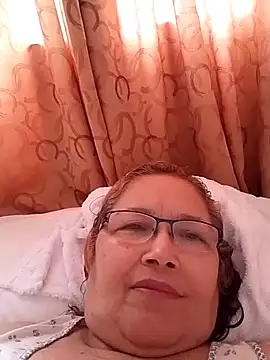 Snapshot of Cessi50 chatting on December 2, 3:40 pm Cessi50 online show from December 2, 3:40 pm