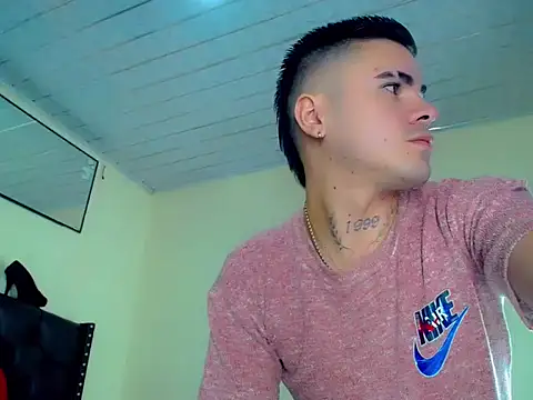 Snapshot of Sebastian_Loaiza chatting on November 10, 1:54 pm Sebastian Loaiza online show from November 10, 1:54 pm