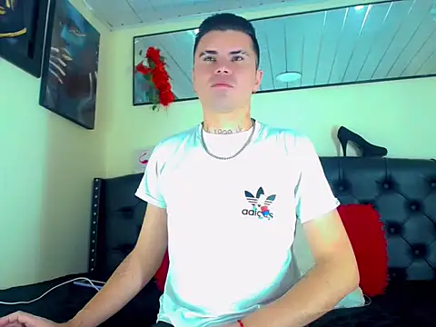 Snapshot of Sebastian_Loaiza chatting on November 20, 5:40 am Sebastian Loaiza online show from November 20, 5:40 am