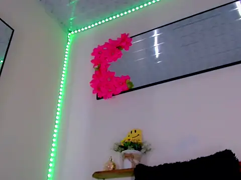 Snapshot of Sebastian_Loaiza chatting on December 16, 3:39 pm Sebastian Loaiza online show from December 16, 3:39 pm