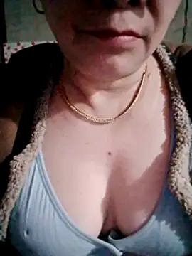 small-house123 online show from February 4, 12:44 pm