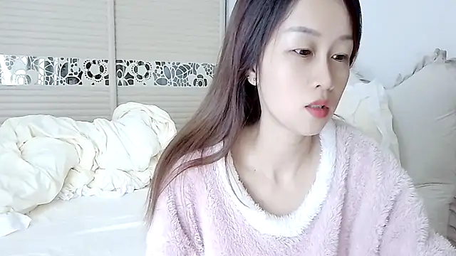 Snapshot of lookbyby chatting on November 29, 12:02 am lookbyby online show from November 29, 12:02 am