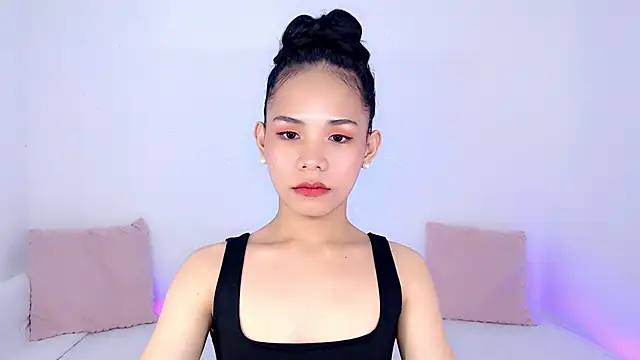 Snapshot of ursexydelancy_ chatting on December 2, 6:58 pm ursexydelancy online show from December 2, 6:58 pm