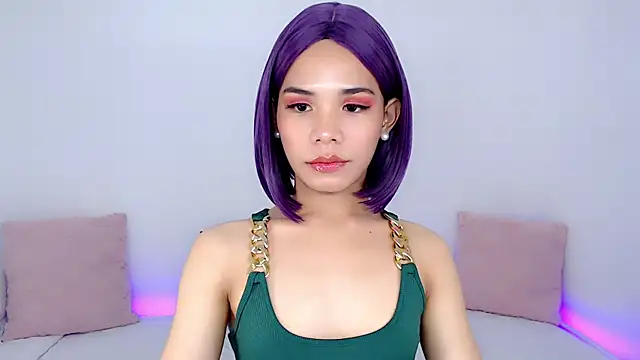 Snapshot of ursexydelancy_ chatting on December 15, 7:29 pm ursexydelancy online show from December 15, 7:29 pm