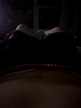 Snapshot of EpicRig10 chatting on November 30, 6:17 am EpicRig10 online show from November 30, 6:17 am