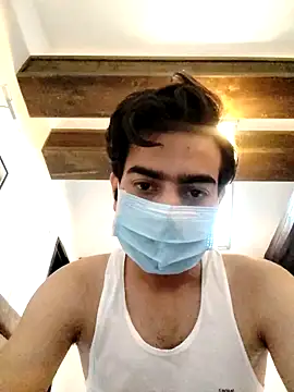 lelamera online show from November 1, 10:50 am