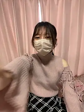 Snapshot of Kanna_072_ chatting on November 29, 2:25 am Kanna 072 online show from November 29, 2:25 am