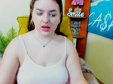 Lina-Elliot online show from December 4, 7:39 am