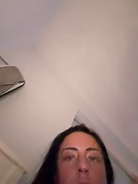 Bethrae25 online show from March 8, 9:51 pm