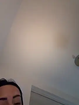 Snapshot of Bethrae25 chatting on April 24, 11:29 pm Bethrae25 online show from April 24, 11:29 pm