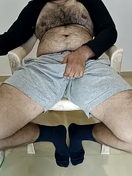 Snapshot of funnyboy_069 chatting on December 14, 7:29 pm funnyboy 069 online show from December 14, 7:29 pm