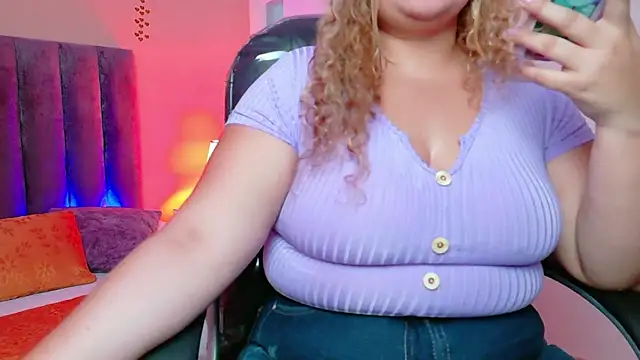 Snapshot of Sweet_Rosee_ chatting on November 25, 1:44 pm Sweet Rosee online show from November 25, 1:44 pm