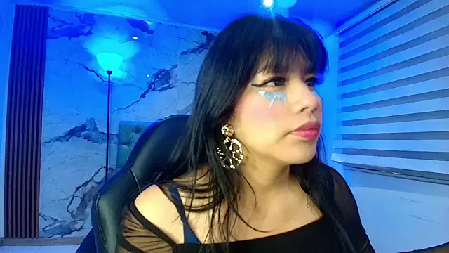 Snapshot of EsmeraldaChantre chatting on November 21, 11:31 am EsmeraldaChantre online show from November 21, 11:31 am