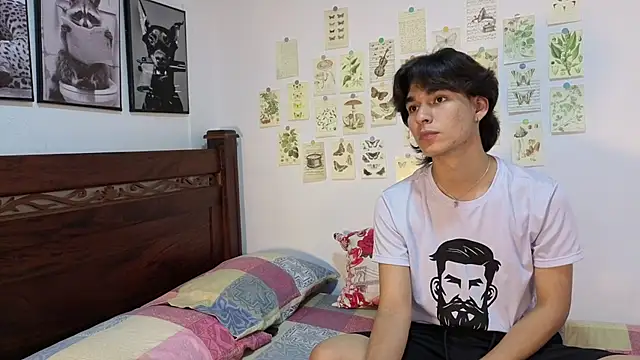 Raven Eclipse online show from April 18, 10:10 pm