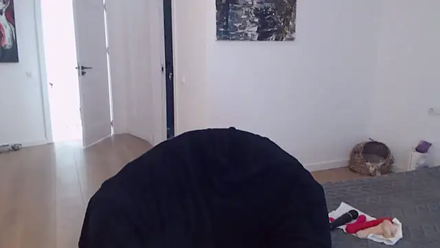 Snapshot of Rebecaburns chatting on March 13, 12:12 pm Rebecaburns online show from March 13, 12:12 pm