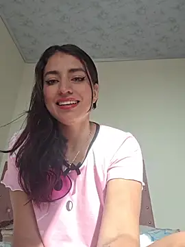 Snapshot of GISELLA__ chatting on December 1, 1:05 pm GISELLA online show from December 1, 1:05 pm