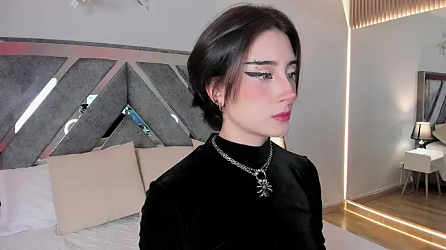 EmmaCollins    online show from November 25, 12:16 pm