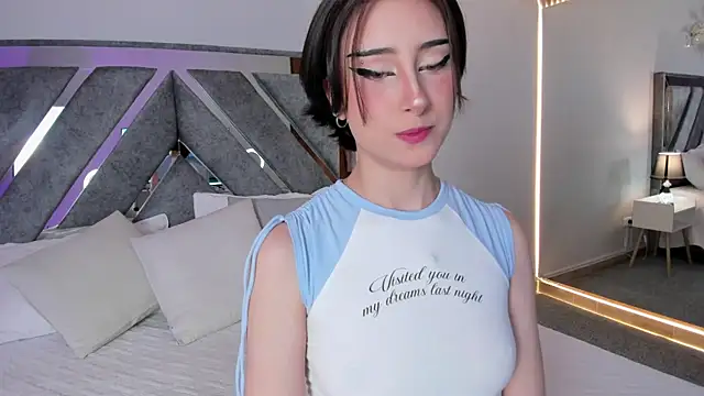 EmmaCollins    online show from November 27, 12:18 pm