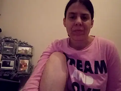 hotnathy69 online show from December 18, 8:09 am