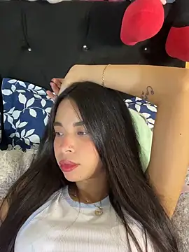 Snapshot of Milleradhara24 chatting on May 16, 10:08 pm Milleradhara24 online show from May 16, 10:08 pm
