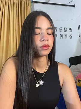 Snapshot of Milleradhara24 chatting on July 3, 1:45 am Milleradhara24 online show from July 3, 1:45 am