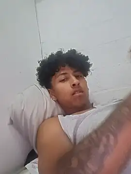 Snapshot of the_blackboy chatting on February 16, 10:50 pm the blackboy online show from February 16, 10:50 pm