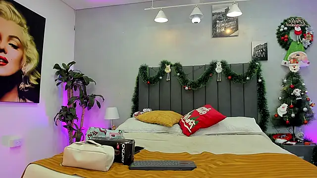 kendra london online show from December 15, 11:36 am