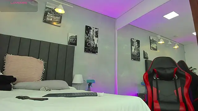 kendra london online show from March 5, 11:50 am