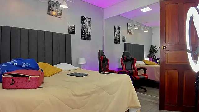 kendra london online show from March 18, 11:24 am