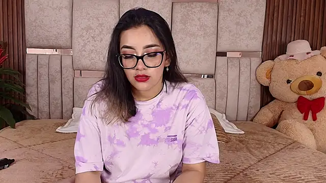 Snapshot of Lorein_dim chatting on November 24, 9:58 pm Lorein dim online show from November 24, 9:58 pm