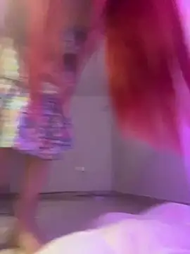 Snapshot of EmillieX chatting on November 18, 12:16 am EmillieX online show from November 18, 12:16 am