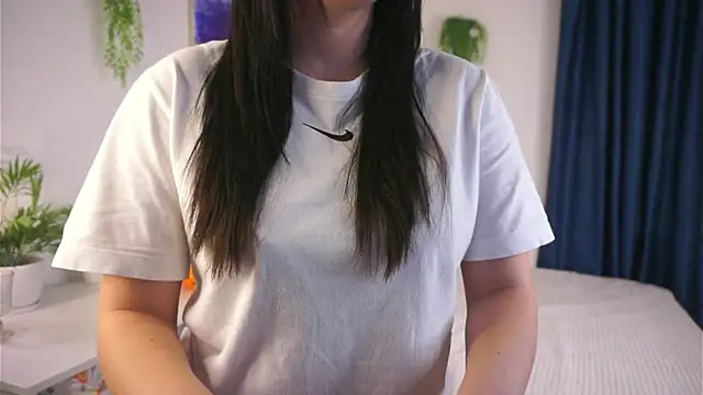 Snapshot of KittyVices chatting on November 3, 3:46 pm KittyVices online show from November 3, 3:46 pm