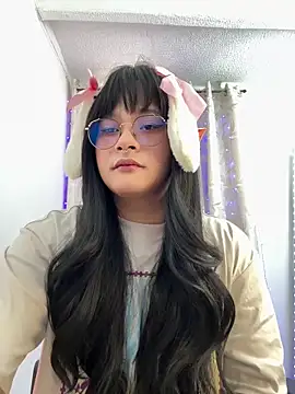 Snapshot of Omorimori chatting on November 6, 5:36 pm Omorimori online show from November 6, 5:36 pm