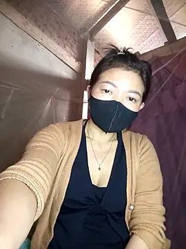 Snapshot of Mami_xxx chatting on December 3, 12:51 am Mami xxx online show from December 3, 12:51 am