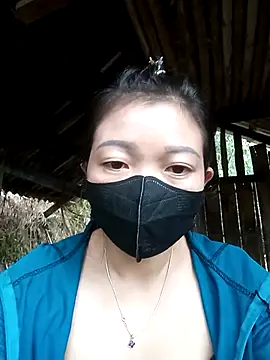 Snapshot of Mami_xxx chatting on December 4, 1:04 am Mami xxx online show from December 4, 1:04 am