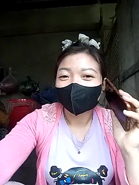 Snapshot of Mami_xxx chatting on December 18, 12:27 am Mami xxx online show from December 18, 12:27 am