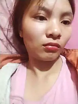 Snapshot of Ye_n chatting on December 4, 7:39 am Ye n online show from December 4, 7:39 am