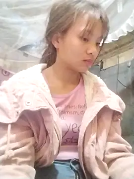 Snapshot of Ye_n chatting on December 5, 3:04 am Ye n online show from December 5, 3:04 am