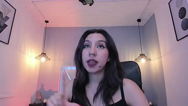 zoe-moreau online show from February 9, 8:57 pm