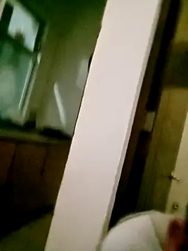 Snapshot of Yerackhip chatting on November 25, 10:15 am Yerackhip online show from November 25, 10:15 am