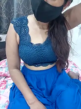 Snapshot of Aarti909090 chatting on April 12, 6:24 pm Aarti909090 online show from April 12, 6:24 pm