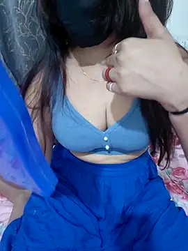 Snapshot of Aarti909090 chatting on April 13, 5:29 pm Aarti909090 online show from April 13, 5:29 pm