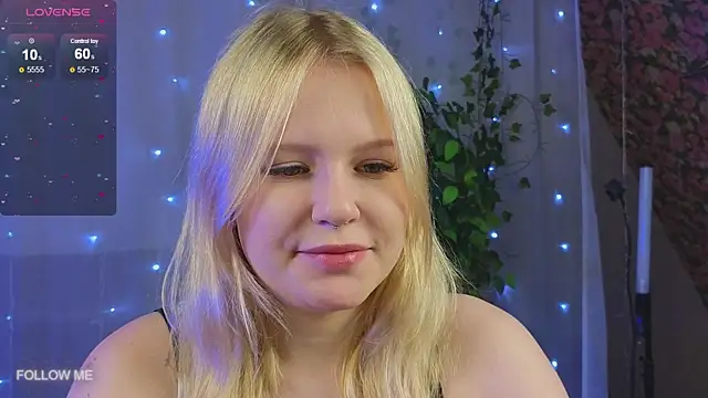 Snapshot of Mila_wxw chatting on November 14, 1:43 pm Mila wxw online show from November 14, 1:43 pm