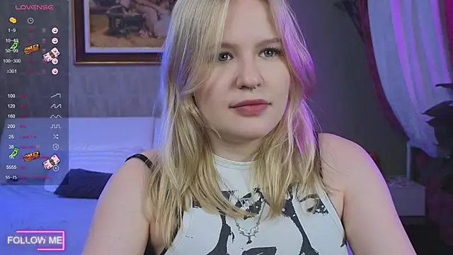 Snapshot of Mila_wxw chatting on November 21, 11:20 am Mila wxw online show from November 21, 11:20 am