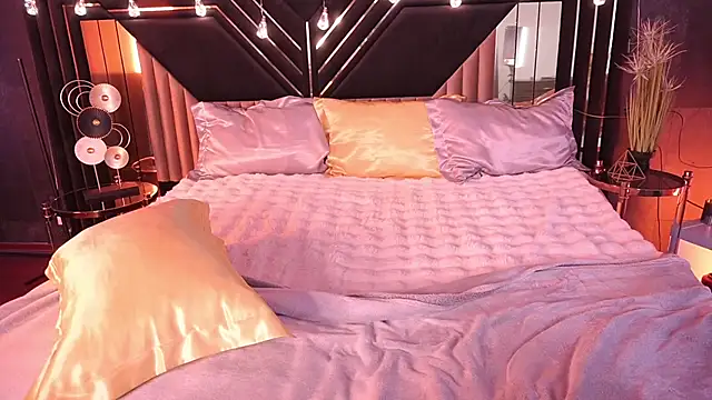 ZafiraMoonn online show from December 23, 7:17 am