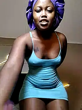 SweetSavage18 online show from July 29, 7:12 pm