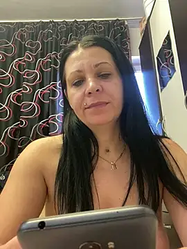 SugarDiamonds online show from March 7, 9:18 am